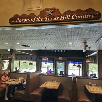 Billy Gene's Restaurant - New American Near Me - Kerrville, Texas