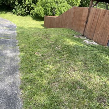 Hoskins Lawn Care - a fenced in area - Gardeners Near Me Hoskins Lawn Care - a fenced in area - Gardeners Near Me