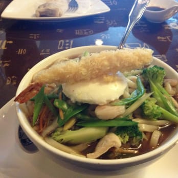 Asian Harbor - Japanese noodle dish. The one piece of shrimp really pissed me off when this dish cost $12. - Chinese Near Me - Lockport, Illinois