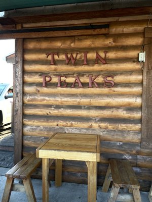 Twin Peaks Drive In by null