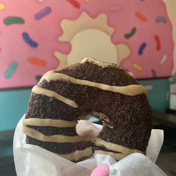 Dun-Well Doughnuts - Donuts Near Me - Brooklyn, New York