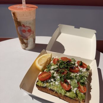 Whata Peach - Garden toast - Coffee & Tea Near Me - Burbank, California Whata Peach - Garden toast - Coffee & Tea Near Me - Burbank, California