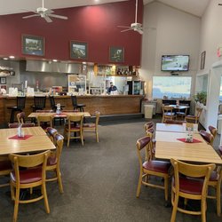 Countryway Golf Club - Bar and seating with a food menu