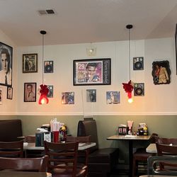 Janie’s Place - Excellent Elvis Memorabilia