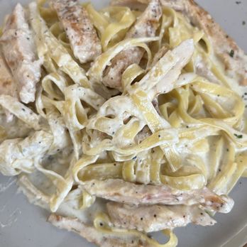 Italian garden restaurant - Chick Chicken Alfredo Lunch - Italian Near Me - Spring Branch, Texas Italian garden restaurant - Chick Chicken Alfredo Lunch - Italian Near Me - Spring Branch, Texas