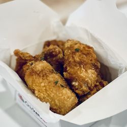 Banseok Jeong Korean BBQ - Fried Chicken Wings