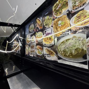 Taqueria Los Memelos - The truck - Food Trucks Near Me - San Jose, California Taqueria Los Memelos - The truck - Food Trucks Near Me - San Jose, California