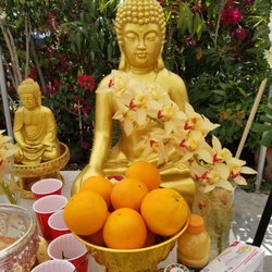Wat Pudtamongkol - Buddha statue.