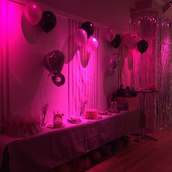 Studio 17 Bushwick - Lounge set-up for bridal shower/bachelorette party 02/2017 - Venues & Event Spaces Near Me - Brooklyn, New York