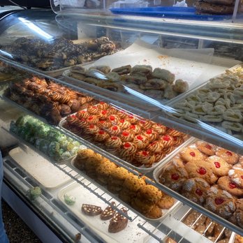 Bova's Bakery - Mmmmm cookie selection - Bakeries Near Me - Boston, Massachusetts
