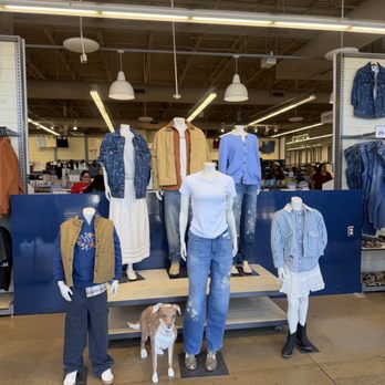 Old Navy - Men's Clothing Near Me - San Antonio, Texas