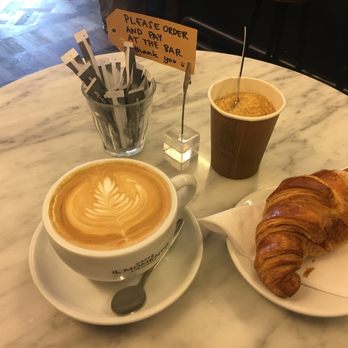 Il Momento - Cafes Near Me - Amsterdam, New Hampshire