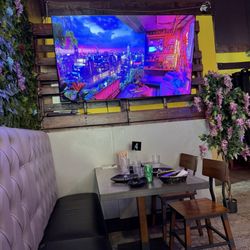 Other tv with just a lofi beats scene type thing