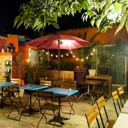La Cabane à Moules - Le patio à la nuit tombée