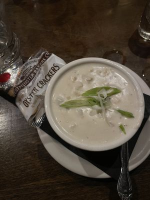 Hamilton Restaurant & Bar by null