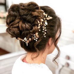 Monika Cardona - Bridal hairstyle