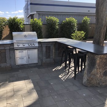 Creative Gardens - Gorgeous outdoor kitchen - Landscaping Near Me - Sparks, Nevada
