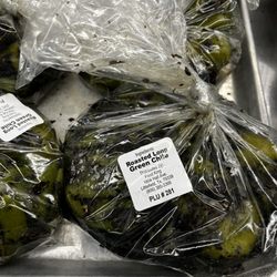 Lowe's Fiesta Foods - Las Cruces - Daily roasted green chiles