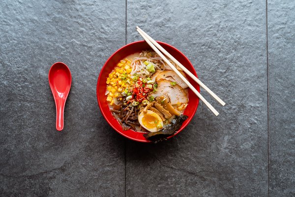 Poke Burri / Lifting Noodles Ramen by null