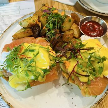 BB Cafe & Catering - Smoked Salmon Benedict with breakfast potatoes - Cafes Near Me - Burbank, California BB Cafe & Catering - Smoked Salmon Benedict with breakfast potatoes - Cafes Near Me - Burbank, California