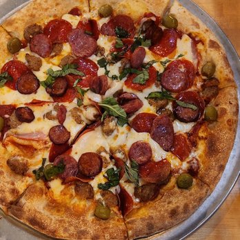 Old Chicago Pizza + Taproom - Meat Me - Pizza Near Me - OLATHE, Kansas