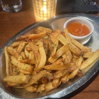 The Duck Inn - Cocktail Bars Near Me - Chicago, Illinois