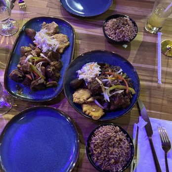 T'chaka - Griot (left), oxtail (right) - Seafood Near Me - Oakland, California T'chaka - Griot (left), oxtail (right) - Seafood Near Me - Oakland, California
