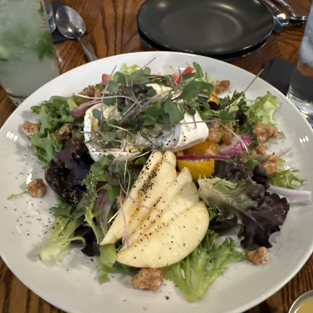 Elle & Jack's - Apple & Burrata salad. Wow! - American Near Me - Wheeling, West Virginia Elle & Jack's - Apple & Burrata salad. Wow! - American Near Me - Wheeling, West Virginia