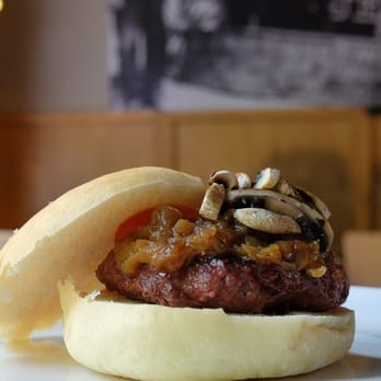 La Burg - La Champion - Burgers Near Me - Barcelona, B La Burg - La Champion - Burgers Near Me - Barcelona, B