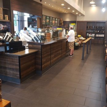 Starbucks - Coffee & Tea Near Me - West Milwaukee, Wisconsin