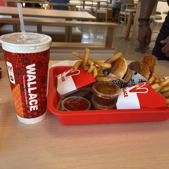 Wallace Chicken - Soda - Fast Food Near Me - West Covina, California Wallace Chicken - Soda - Fast Food Near Me - West Covina, California