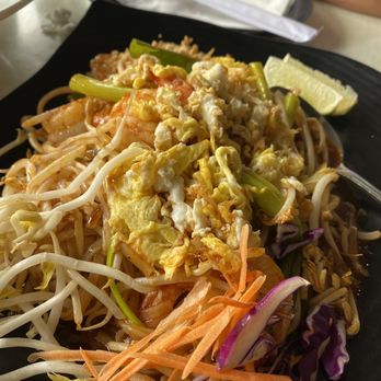 Elephant Thai Kitchen - Shrimp Pad Thai - Thai Near Me - Long Beach, California