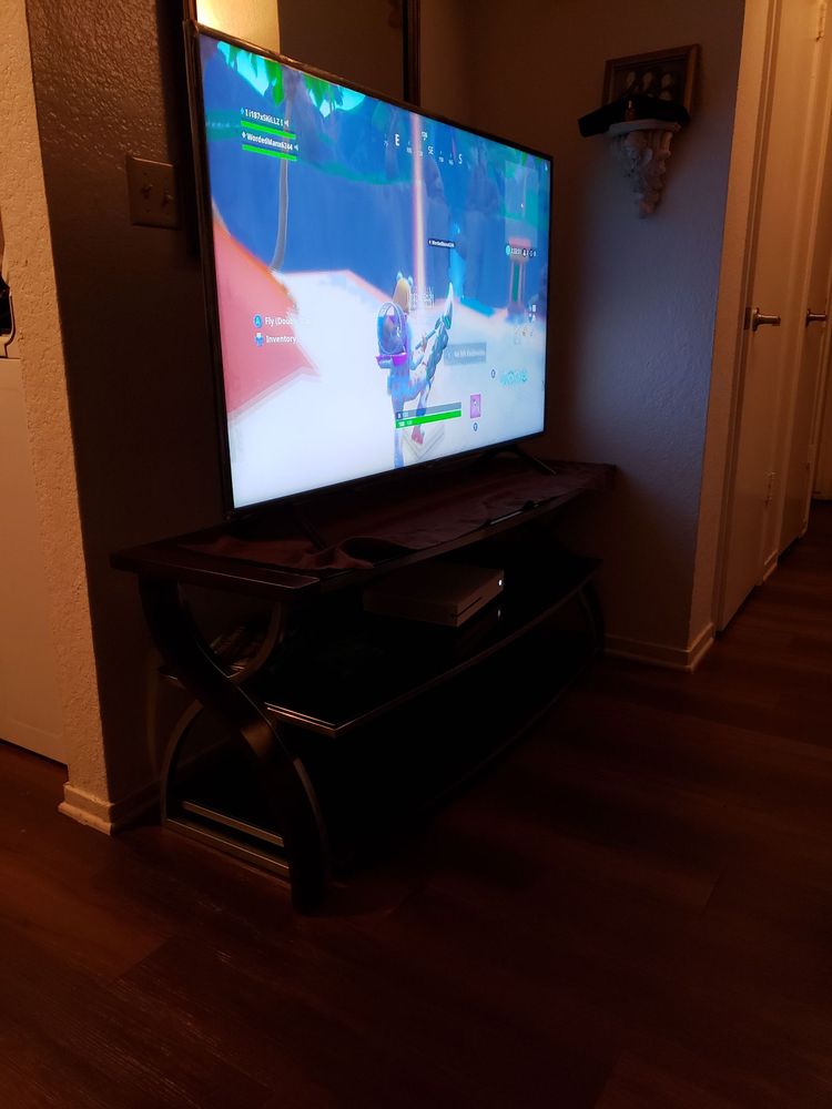 AARON’S Updated September 2024 11 Reviews 1614 N Blackstone Ave