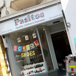 Pasitos - Photo via http://oxforddailyphoto.blogspot.com/