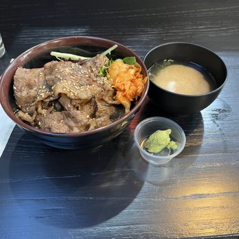 Red Rock - US Kobe Kalbi Yakiniku Don with miso soup - Japanese Near Me - Arcadia, California Red Rock - US Kobe Kalbi Yakiniku Don with miso soup - Japanese Near Me - Arcadia, California