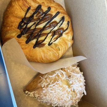 Dos Hermanos Bakery - Bakeries Near Me - Beaverton, Oregon