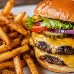 Willie's Grill & Icehouse - Fries and cheese burger