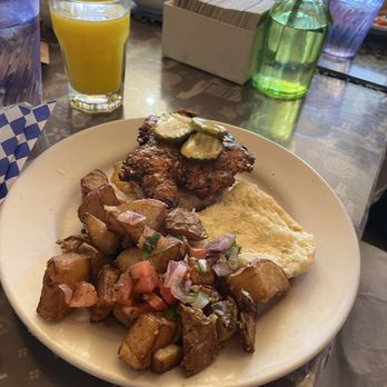 Sky Blue Cafe - Chili omelette the potatoes were so flavorless why bother wasting fat grams? - Coffee & Tea Near Me - Nashville, Tennessee Sky Blue Cafe - Chili omelette the potatoes were so flavorless why bother wasting fat grams? - Coffee & Tea Near Me - Nashville, Tennessee
