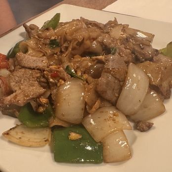 Thai Time Vancouver - Drunken noodles with beef - Thai Near Me - Vancouver, Washington Thai Time Vancouver - Drunken noodles with beef - Thai Near Me - Vancouver, Washington