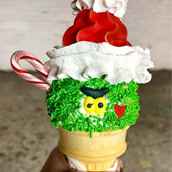 Premo's Ice Cream - Grinch Cone - Ice Cream & Frozen Yogurt Near Me - Oak Lawn, Illinois