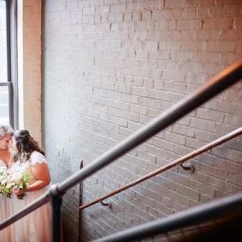 Lake Affect Studios - Wedding at Lake Affect Studios. Image by Jennifer Elizabeth Photography - Venues & Event Spaces Near Me - Cleveland, Ohio