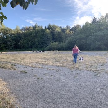 Grandview Off Leash Park - Agility course - Dog Parks Near Me - SeaTac, Washington