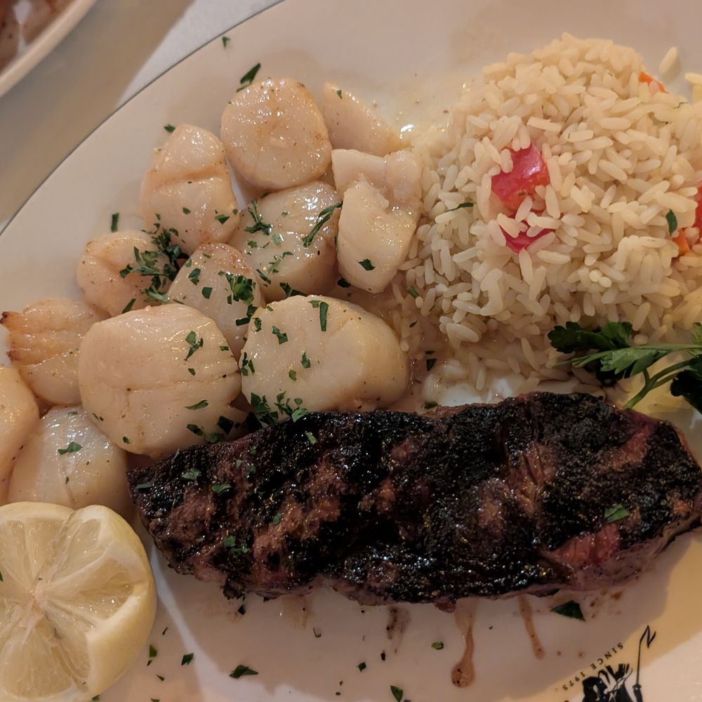 undercooked scallops and rice undercooked scallops and rice