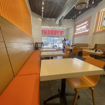 Curry Hero - Seating - Japanese Curry Near Me - Los Angeles, California