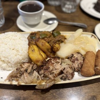 Islas Canarias Restaurant - Cuban Near Me - Miami, Florida Islas Canarias Restaurant - Cuban Near Me - Miami, Florida