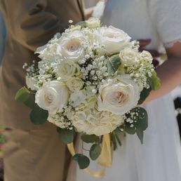 They were so helpful in making my pictures a reality! I loved my wedding bouquet so much! They were so helpful in making my pictures a reality! I loved my wedding bouquet so much!
