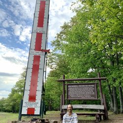 Snow Gauge Meter - This Snow Gauge Meter a cool roadside attraction.