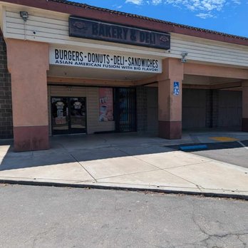 Bigworm's Bakery & Deli - Delis Near Me - Stockton, California Bigworm's Bakery & Deli - Delis Near Me - Stockton, California