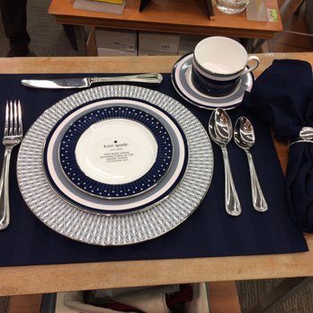 Bed Bath & Beyond - Kate spade/ Lennox dining set - Kitchen & Bath Near Me - Westbury, New York