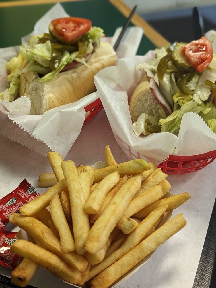 TURTLES SUBS ETC Updated October 2024 27 Photos & 54 Reviews 120